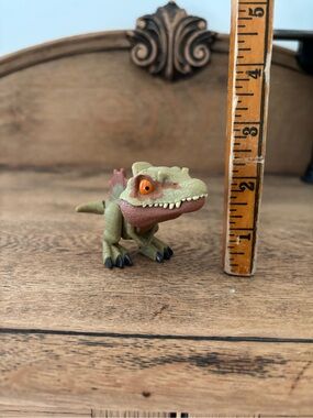 Jurassic World Snap Squad Spinosaurus
